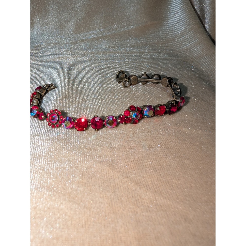 Sorrelli Red Swarovski Crystal Vintage Gold Tone Bracelet Floral Link 7.5 Inch